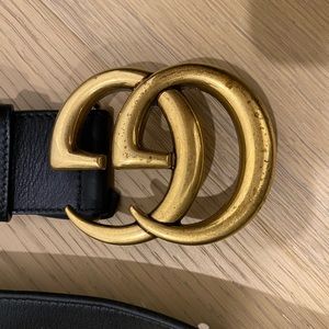 Men’s size 100 authentic gucci belt